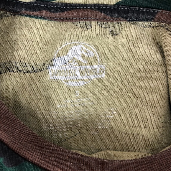 Jurassic Park Camo T Shirt Raptors - Picture 4 of 4